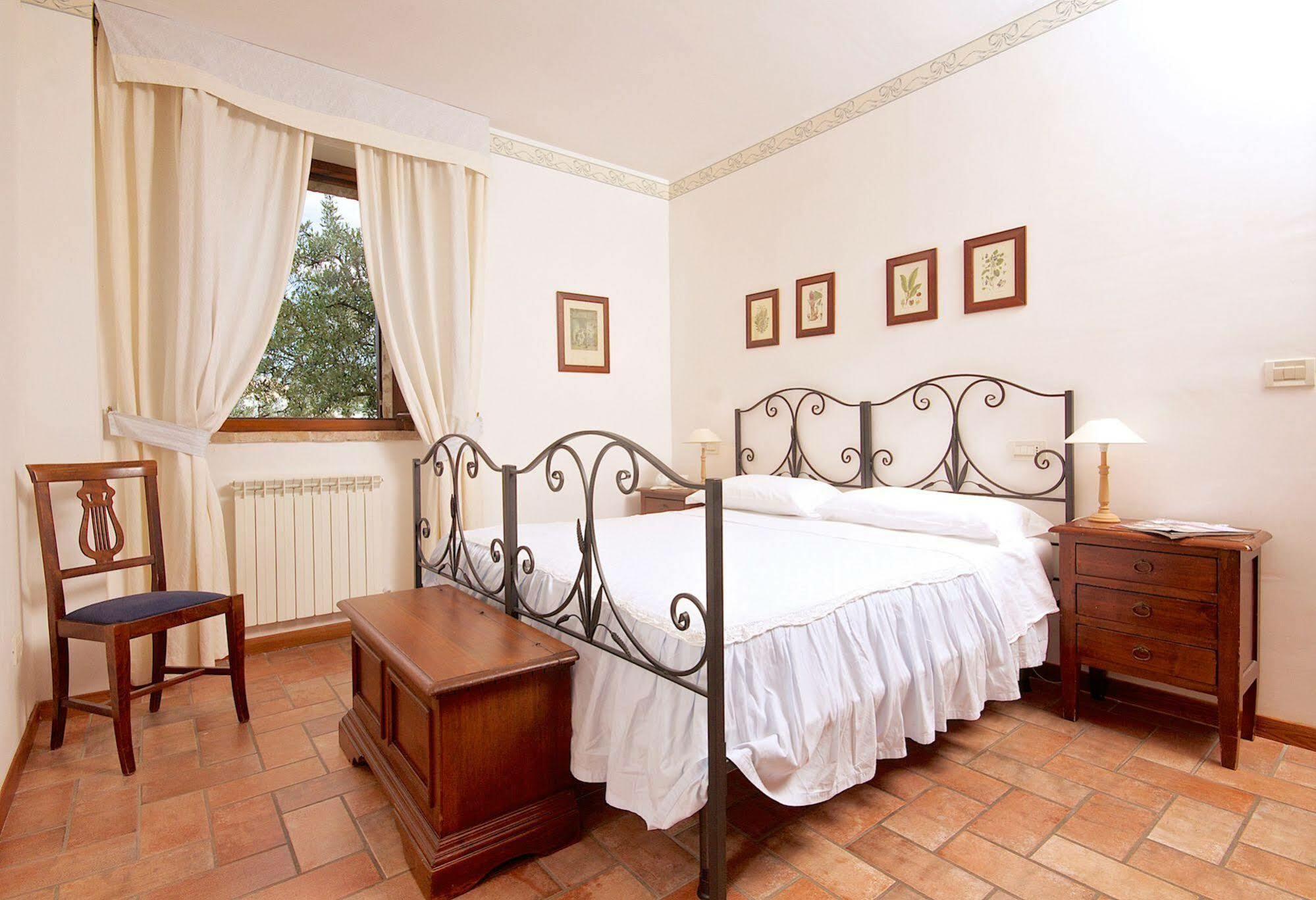 Agriturismo Le Colombe Assisi Ngoại thất bức ảnh